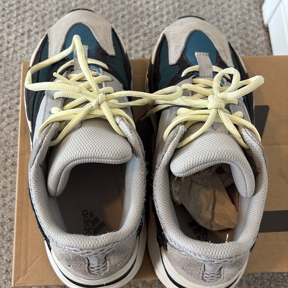 ADIDAS YEEZY BOOST 700 KANYE WEST WAVE RUNNER OG GREY WHITE BLACK 350 B75571 7.5 - Picture 8 of 11